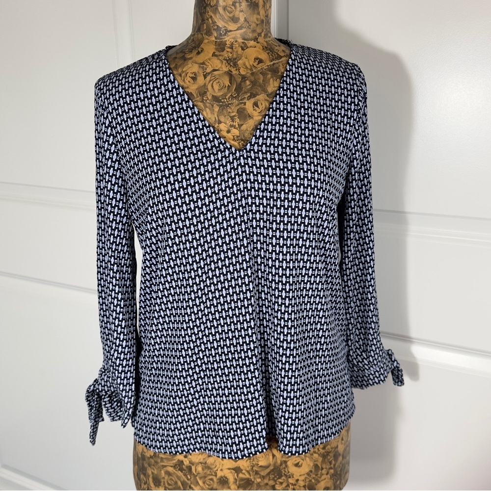 CeCe Navy and White V-Neck Patterned Tie-Sleeve Blouse